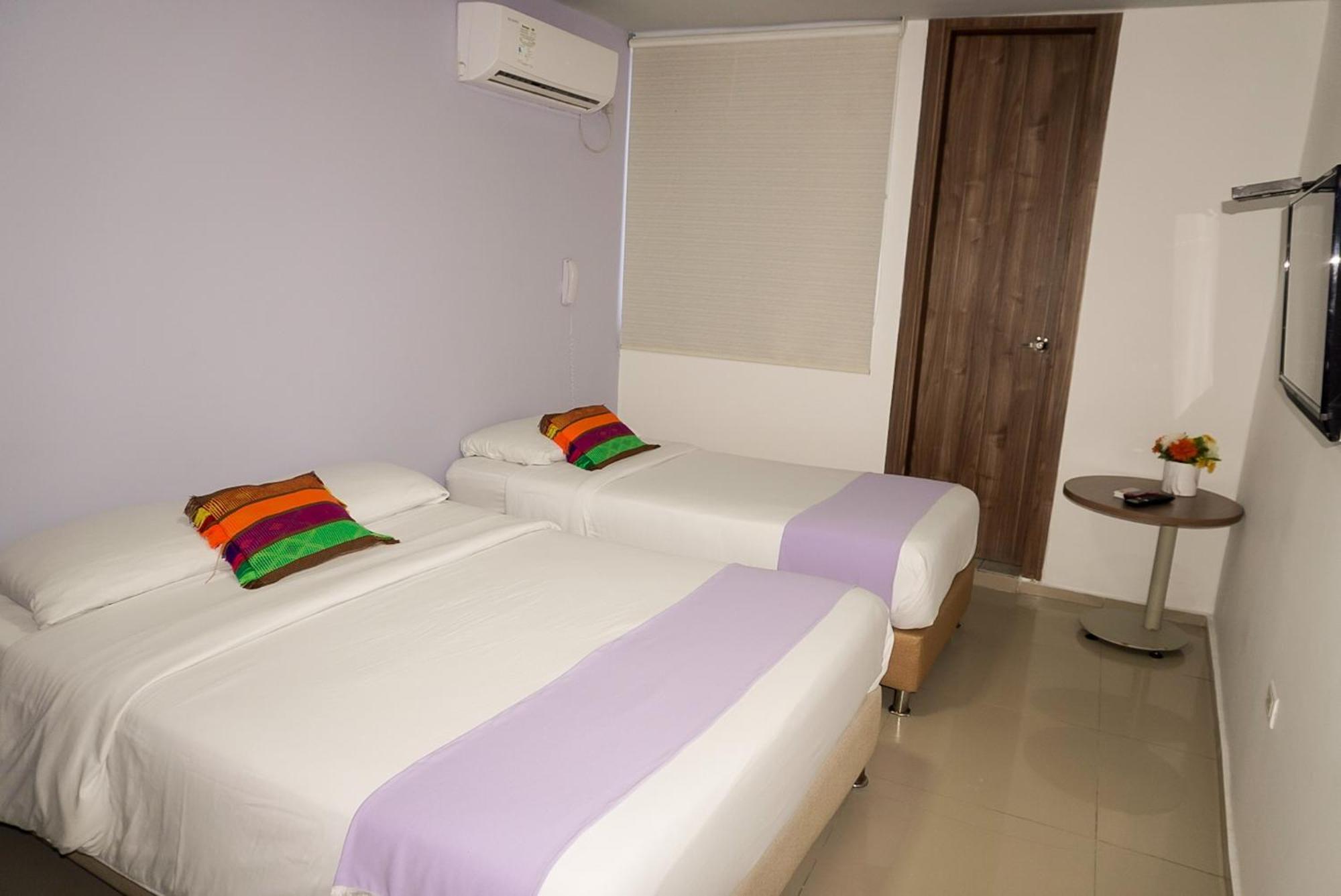 Hotel Tunebo Inn Риоача Экстерьер фото