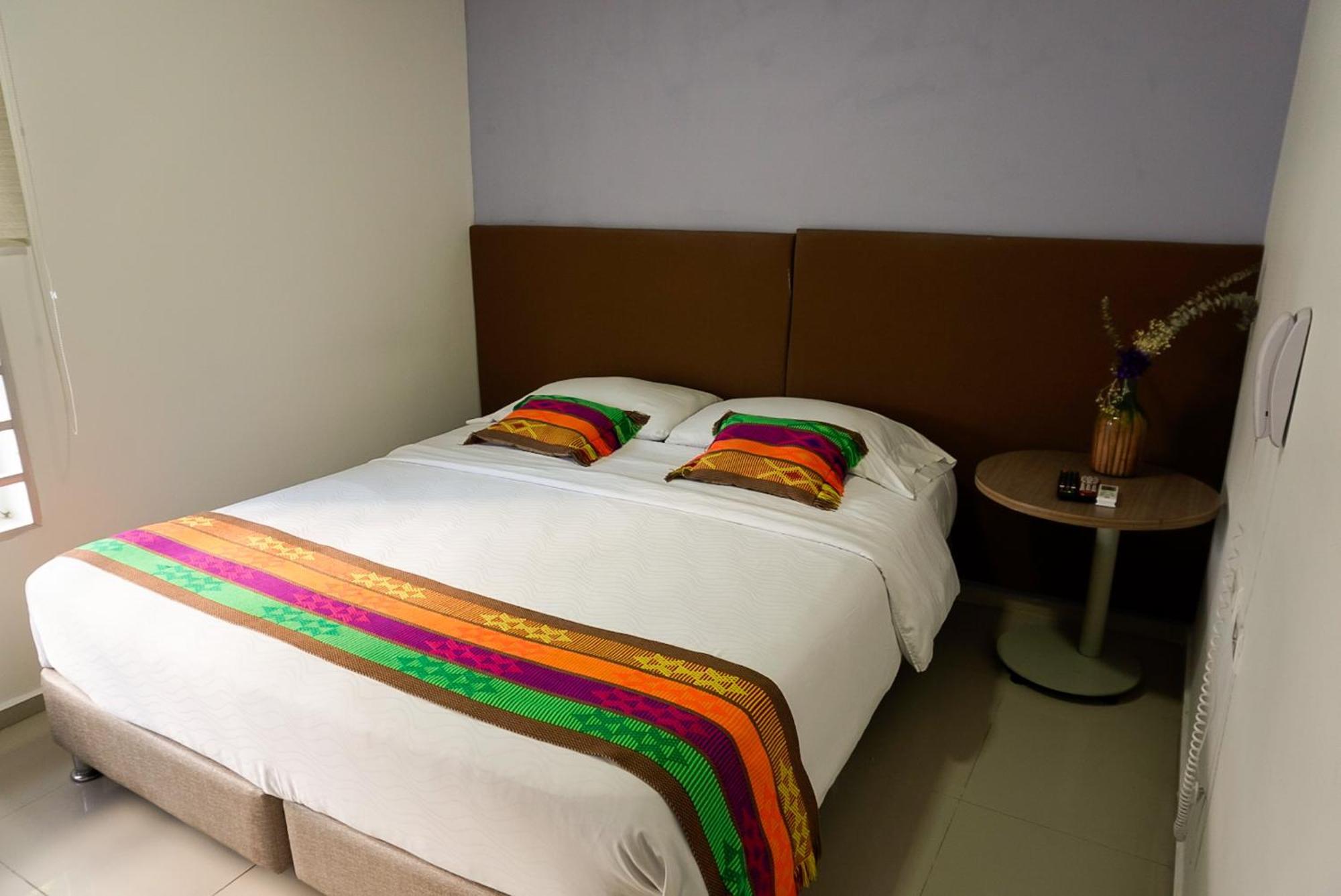 Hotel Tunebo Inn Риоача Экстерьер фото